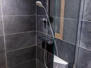 Chalet intimiste à lAlpe dHuez avec terrasse et Wifi - FR-1-645-14