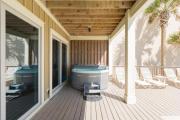 The Pelicans Nest - Beachfront 4 Bdrm 4 And Half Bath Home With Pool And Hot Tub!