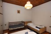 Family-friendly apartments with swimming pool Mundanije, Rab - 5072
