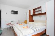 Apartments with parking space Tucepi, Makarska - 6695