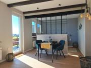 Stylische Wohnung mit Weitblick und großem Balkon
