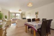 7 Dempster Court 7 Dempster Court