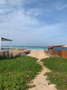 maison du bonheur en bord de mer avec piscine