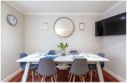 Wells City Centre, Quiet Mews House, sleeps 6