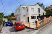 Apartments by the sea Slatine, Ciovo - 10368