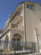 Apartments with a parking space Novi Vinodolski - 11423