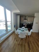 Melody-2beds 1bath, Chinatown with free parking Melody-2beds 1bath, Chinatown with free parking