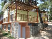 Apartments by the sea Vrboska (Hvar) - 13905