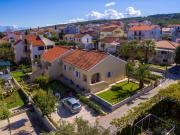 Apartments with a parking space Supetar, Brac - 16294