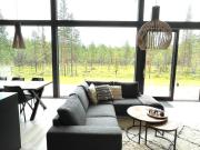 Modern Villa JoenPolku Ruka With jacuzzi, sauna and scenic views