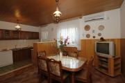 Apartments with parking space Supetar, Brac - 16699