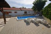 Family friendly apartments with a swimming pool Vir - Lozice, Vir - 18538