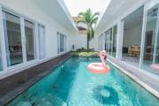 Villa Akmali Seminyak Drupadi 2 Bedrooms wPool 5mins to Beach