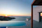 Villa Balance, Unwind with Panoramic Sea Views, by etouri