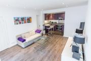 PaddingtonLancaster Gate Luxury Apartment by Hyde Park
