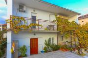 Apartments with parking space Trogir - 12695 Apartments with parking space Trogir - 12695