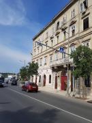 Apartments with WiFi Pula - 12944