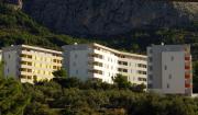 Apartments with a parking space Makarska - 13028