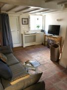 Little Gem on Bridgnorths Cartway. River Views