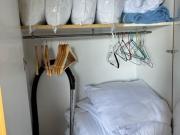 Studio cabine rénové avec balcon et parking couvert - FR-1-340-260