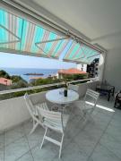 SEA VIEW APARTMENT