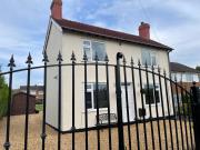 Delightful 2 bed detached home with secure parking