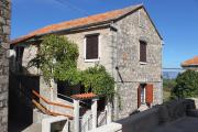 Apartments with a parking space Pitve, Hvar - 5247