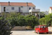 Apartments with a parking space Supetar, Brac - 5627