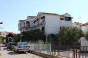Apartments and rooms with parking space Vodice  6260