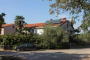 Apartments with parking space Novigrad - 7053