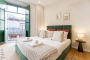 Brand New 4BR w 200yrs of history in Central Porto by LovelyStay