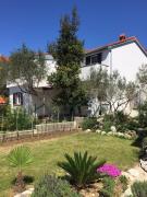 Apartments with WiFi Palit, Rab - 15365 Apartments with WiFi Palit, Rab - 15365