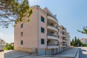 Apartments with a parking space Kastel Gomilica, Kastela - 15563