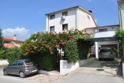 Apartments with a parking space Pula - 15582 Apartments with a parking space Pula - 15582