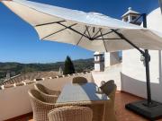 Andalusialaistyyppinen, 3 makuuhuoneen asunto Casa Zarina, Puebla Aida, Mijas