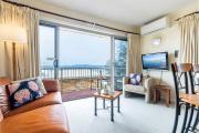 Sunnie Belle, 2,3 Victoria Parade - Unit with water views and air conditioning