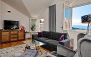 Nice Apartment In Makarska With Wifi