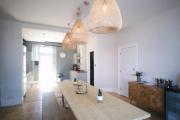Sleeps 16 with style and space- and a hot tub! Sleeps 16 with style and space- and a hot tub!