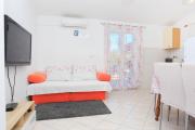 Family-friendly apartments with swimming pool Razanj, Rogoznica - 17867