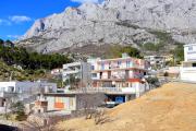 Apartments with a parking space Makarska - 18145