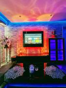Hidden Lights Deluxe Apartment