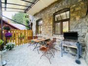 Apartment Carol private Yard with barbeque and parking