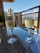 Guarujá, Astúrias, 3 Suítes, 1 quadra da praia