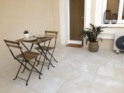 Studio Climatisé Terrasse Centre Historique Gare 10 min Arènes