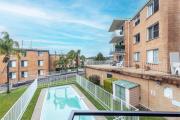 Thurlow Lodge, 7,6 Thurlow Avenue - Beautifully styled unit with WiFi, views and a pool
