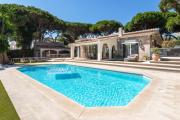 Villa in Puerto Cabopino