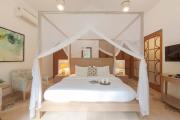 Top Candolim