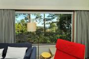 Top Leura