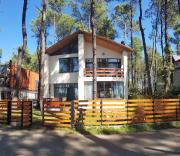 Beachfront 4-bedroom home in Kaprovani pine forest