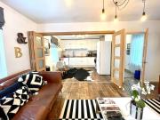 Gorgeous 2 bedroom apartment edge of Cabot Circus